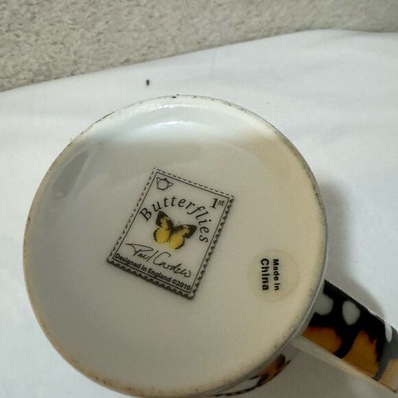 Paul Cardew Butterflies coffee/ tea mug - Picture 7 of 8
